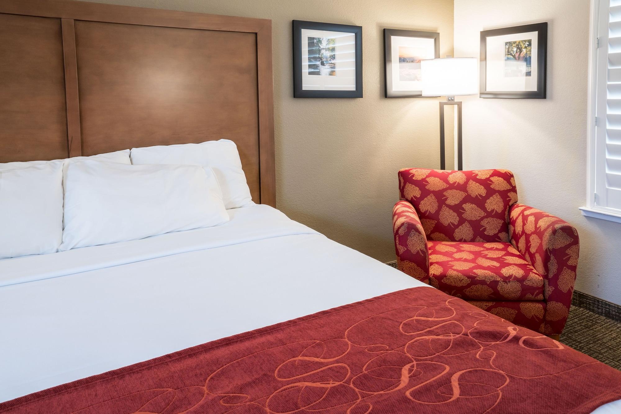 Comfort River Park Hotel