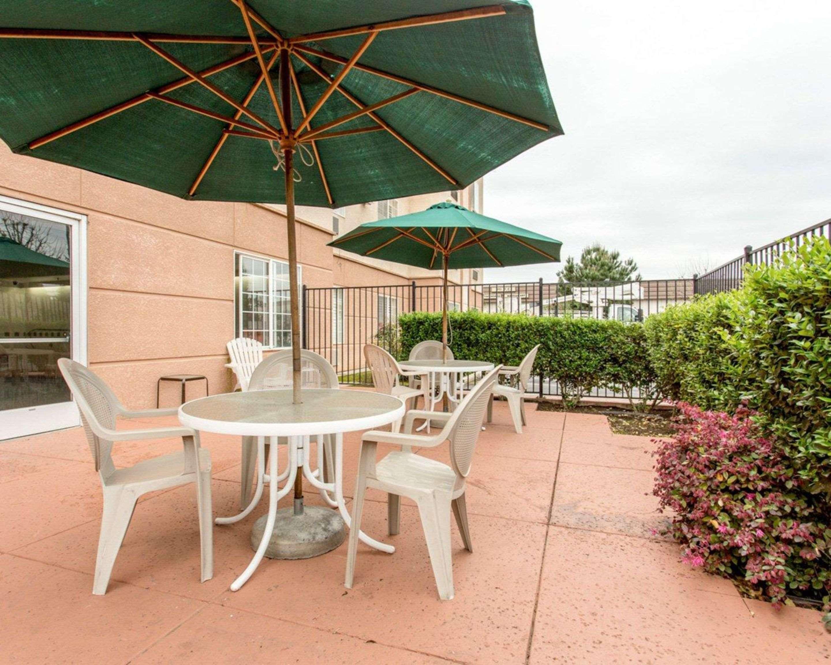 Comfort River Park 3* Fresno