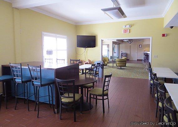 Comfort River Park 3* Fresno
