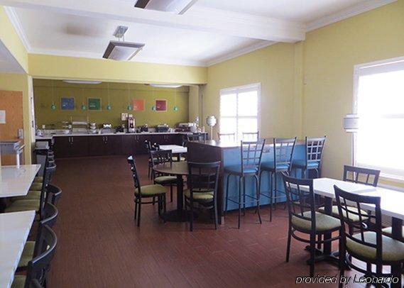 Comfort River Park Hotel Fresno